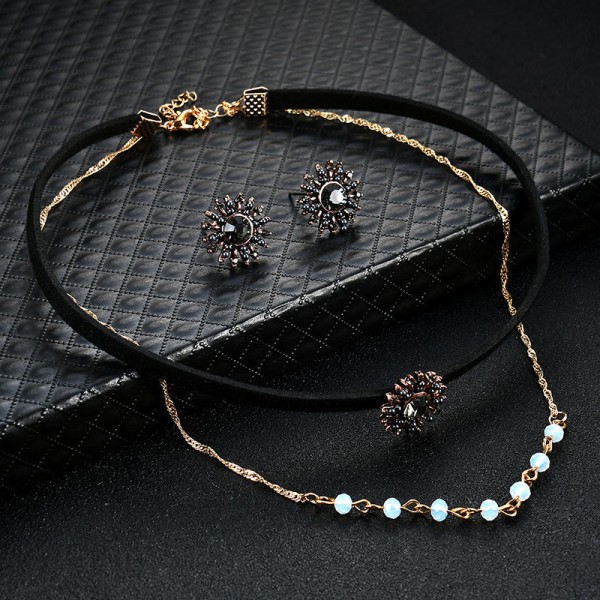 Punk Women Jewelry Set Double Layer Gold Chain Choker Piercing Black Rhinestone Sun Shape Earrings