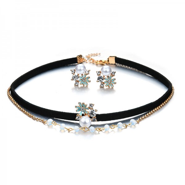 Elegant Pearl Flower Sparkling Rhinestone Double Layer Gold Chain Black Choker Earrings for Women