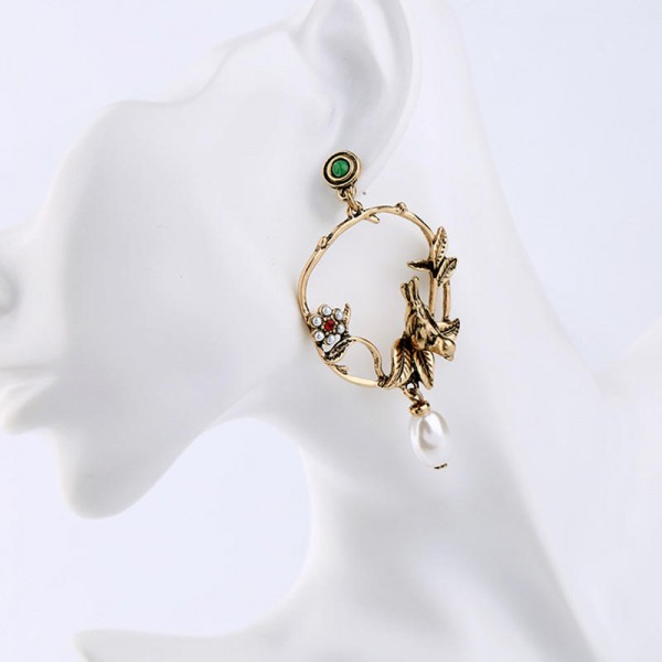 Trendy Vivid Pearl Earrings with Bird on The Tree Irregular Hoop Gold Earring for Women